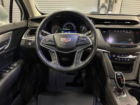 Used 2019 Cadillac XT5 Premium Luxury FWD image 13