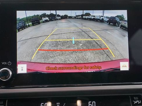 Used 2025 Toyota Camry SE FWD image 27