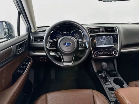 Used 2019 Subaru Outback 3.6R Touring w/ Popular Package #3A AWD/4WD image 24