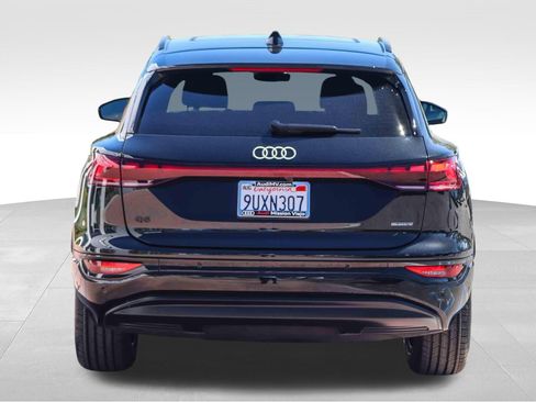 Certified 2025 Audi Q6 e-tron Premium w/ Convenience Package AWD/4WD image 7