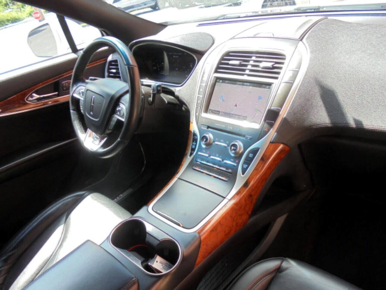 Used 2019 Lincoln Nautilus Select AWD/4WD image 13