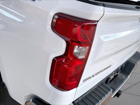 Used 2025 Chevrolet Silverado 1500 LT AWD/4WD image 28