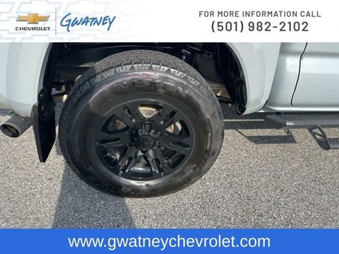 Used 2019 Toyota Tacoma TRD Sport w/ Technology Package AWD/4WD image 11