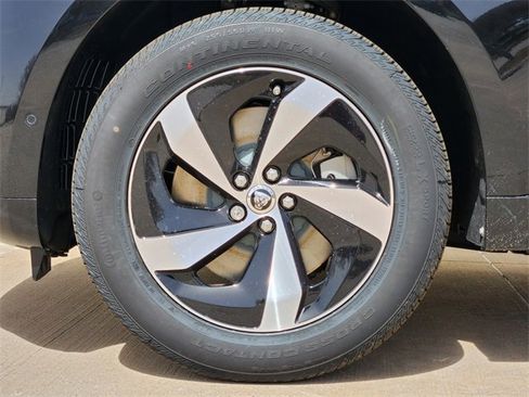 Used 2026 Jaguar F-PACE R-Dynamic S image 10