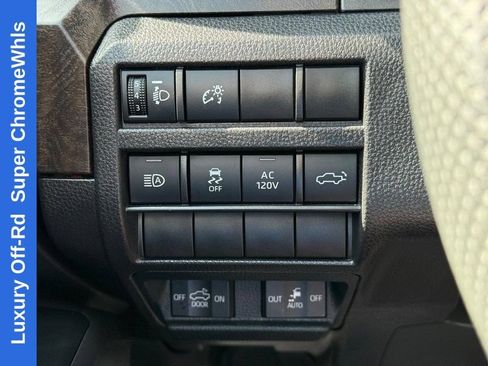 Used 2024 Toyota Tacoma Limited w/ Limited Package (LT) AWD/4WD image 29
