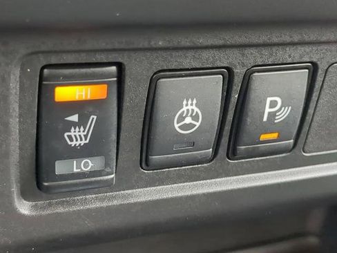 Certified 2024 Nissan Frontier SL w/ Technology Package image 23