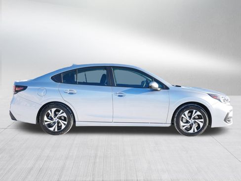 Used 2025 Subaru Legacy Premium image 8