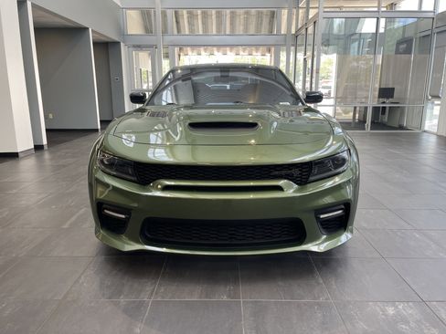 Used 2023 Dodge Charger SRT Hellcat w/ Harman/Kardon Audio Group RWD image 5