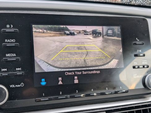 Used 2018 Honda Accord LX image 20