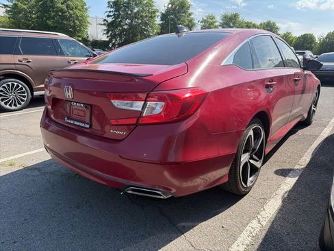 Used 2022 Honda Accord Sport image 4