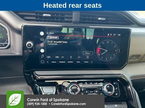 Used 2022 GMC Sierra 1500 AT4 w/ Technology Package AWD/4WD image 11