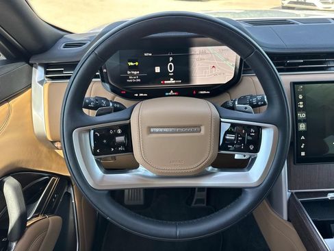 Certified 2024 Land Rover Range Rover SE AWD/4WD image 11