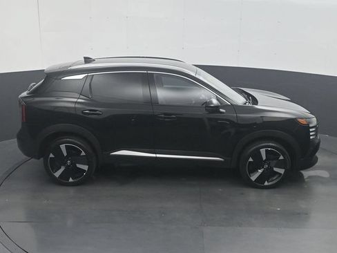 Used 2026 Nissan Kicks SR FWD image 25