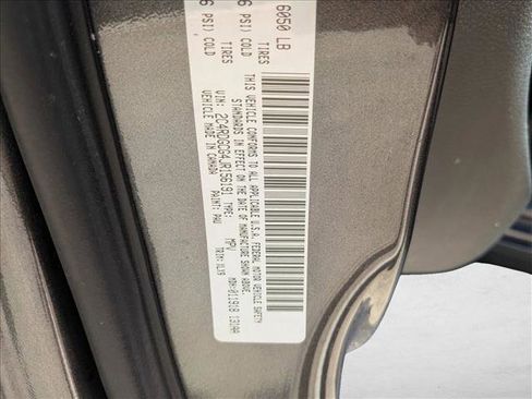 Used 2018 Dodge Grand Caravan SXT w/ Driver Convenience Group image 15