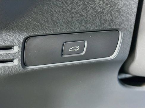 Used 2023 Volvo C40 P8 Recharge Plus w/ Climate Package AWD/4WD image 11