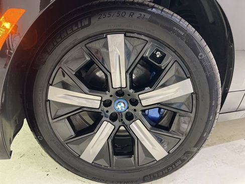 Used 2025 BMW iX xDrive50 image 78
