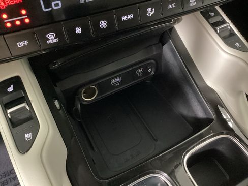 Used 2023 Kia Telluride SX AWD/4WD image 30