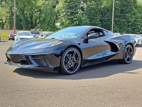 Used 2025 Chevrolet Corvette Stingray Preferred Cpe w/ 2LT RWD image 3