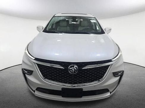 Used 2022 Buick Enclave Avenir w/ Avenir Technology Package AWD/4WD image 2