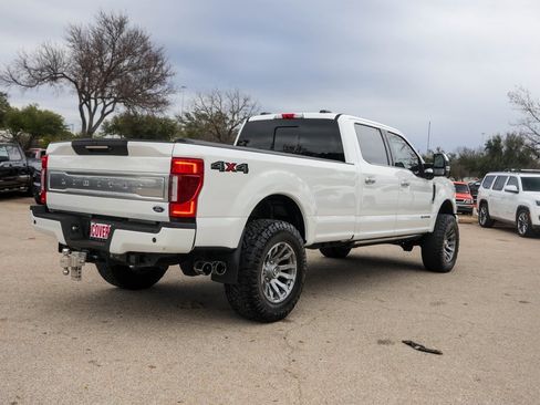 Used 2022 Ford F350 Limited image 4