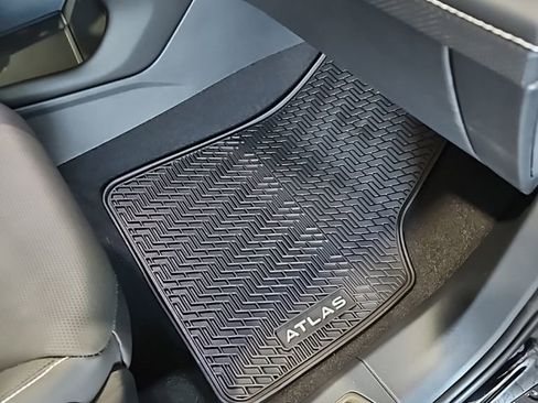 New 2026 Volkswagen Atlas Cross Sport SEL image 14