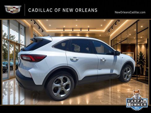 Used 2025 Ford Escape ST-Line FWD image 3