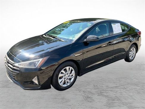 Used 2020 Hyundai Elantra SE w/ Cargo Package (C1) FWD image 7