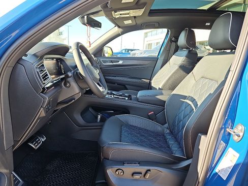 New 2026 Volkswagen Atlas Cross Sport SEL Premium R-Line image 12