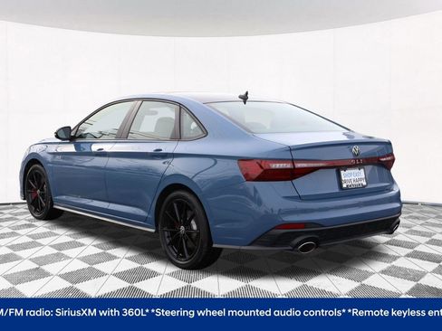 Used 2025 Volkswagen Jetta GLI Autobahn w/ GLI Black Package image 9