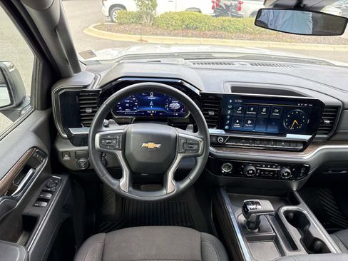 Used 2023 Chevrolet Silverado 1500 LT RWD image 13