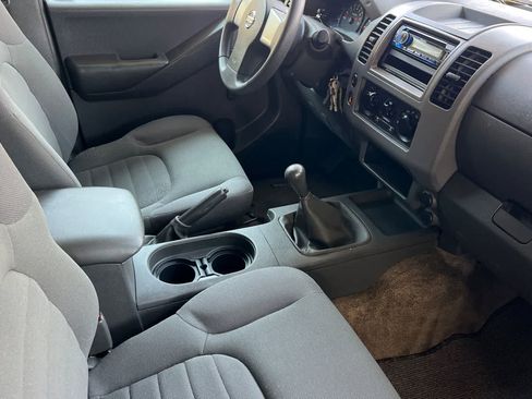 Used 2005 Nissan Frontier XE w/ (U01) Preferred Pkg RWD image 18