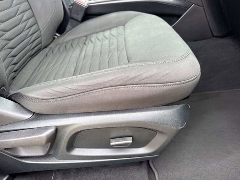 Used 2021 Ford Explorer XLT RWD image 12