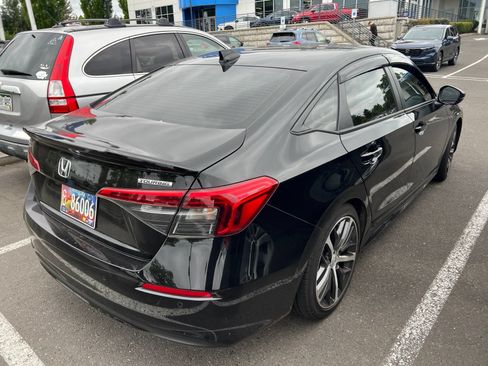 Used 2024 Honda Civic Touring image 4