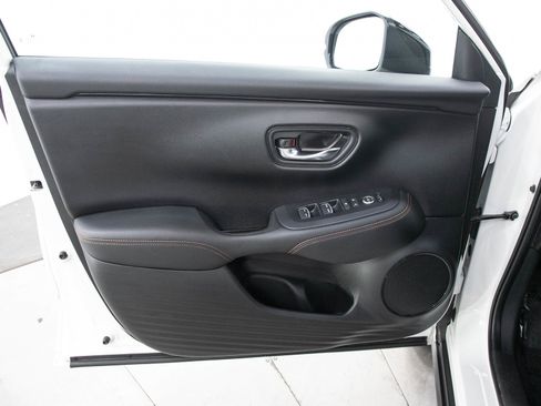 Used 2024 Honda HR-V Sport image 19