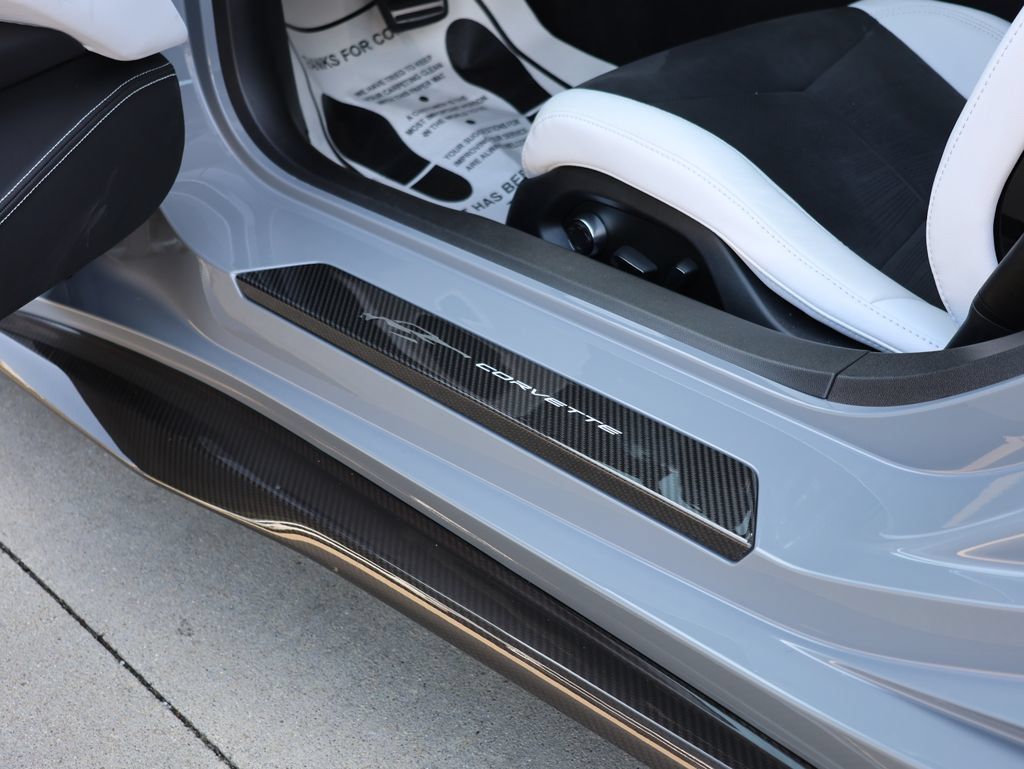 Used 2025 Chevrolet Corvette Z06 w/ Z07 Performance Package RWD image 14