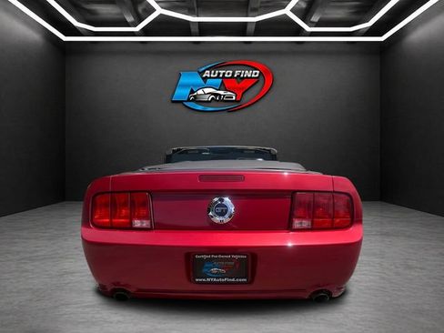 Used 2006 Ford Mustang GT RWD image 13