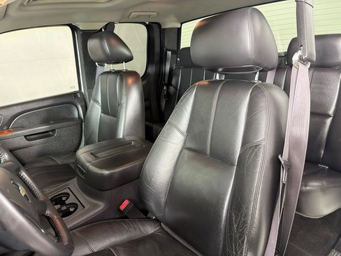 Used 2011 Chevrolet Silverado 3500 LTZ w/ LTZ Plus Package AWD/4WD image 12