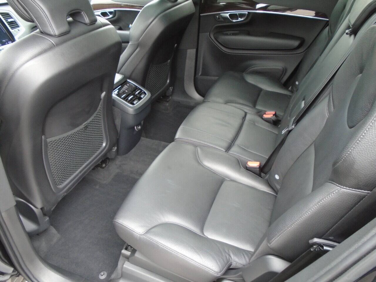 Used 2019 Volvo XC90 T6 Momentum w/ Advanced Package AWD/4WD image 17