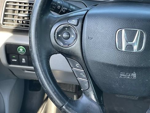 Used 2015 Honda Accord Touring image 13