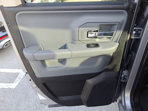 Used 2024 RAM 1500 Classic SLT image 12