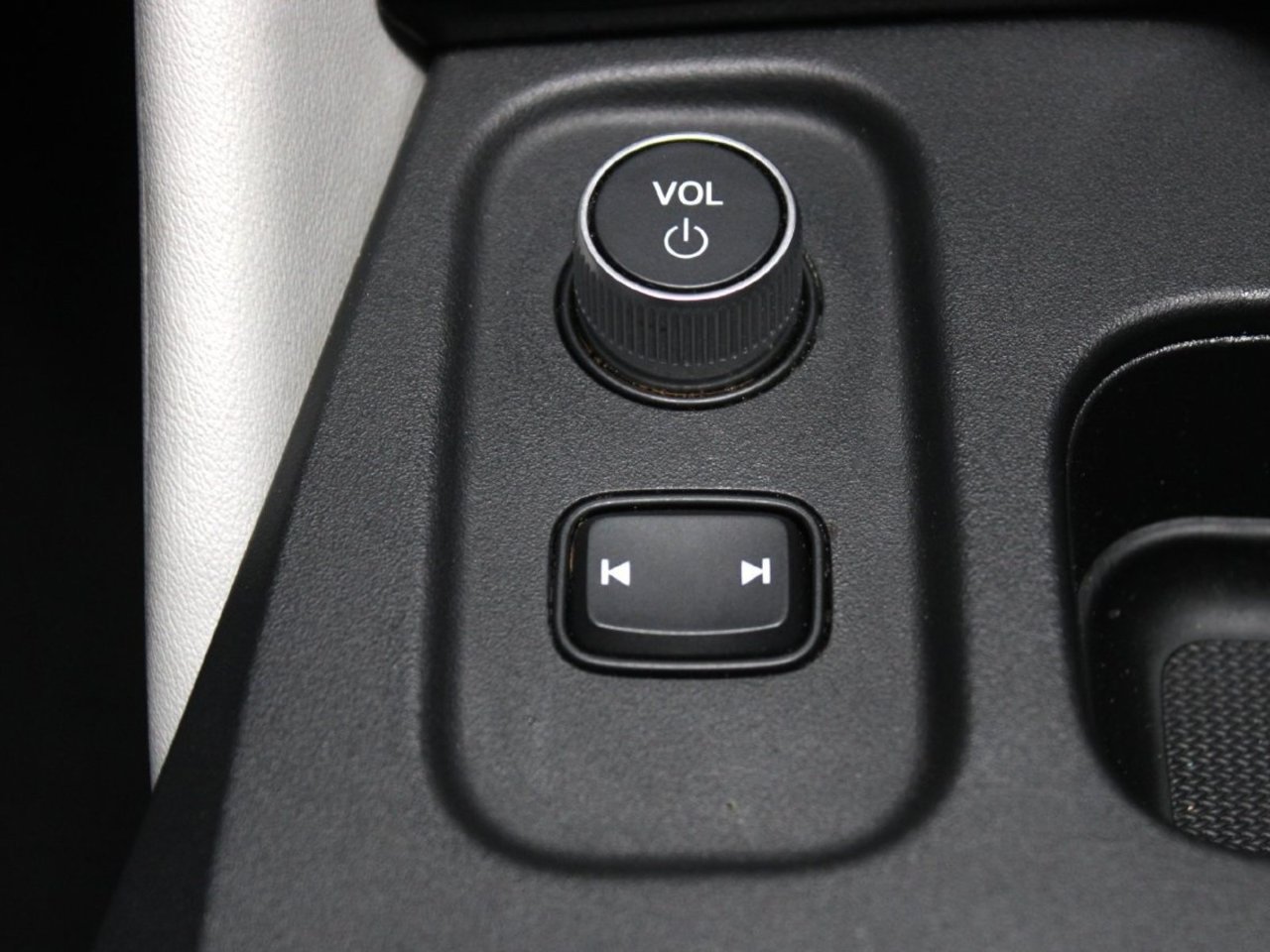 Used 2025 Acura MDX w/ Technology Package AWD/4WD image 23