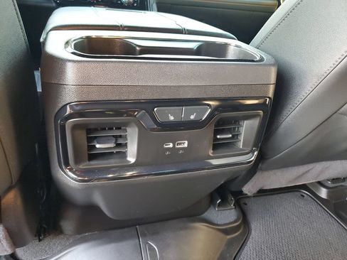 Used 2024 GMC Sierra 2500 AT4 w/ AT4 Premium Plus Package AWD/4WD image 16