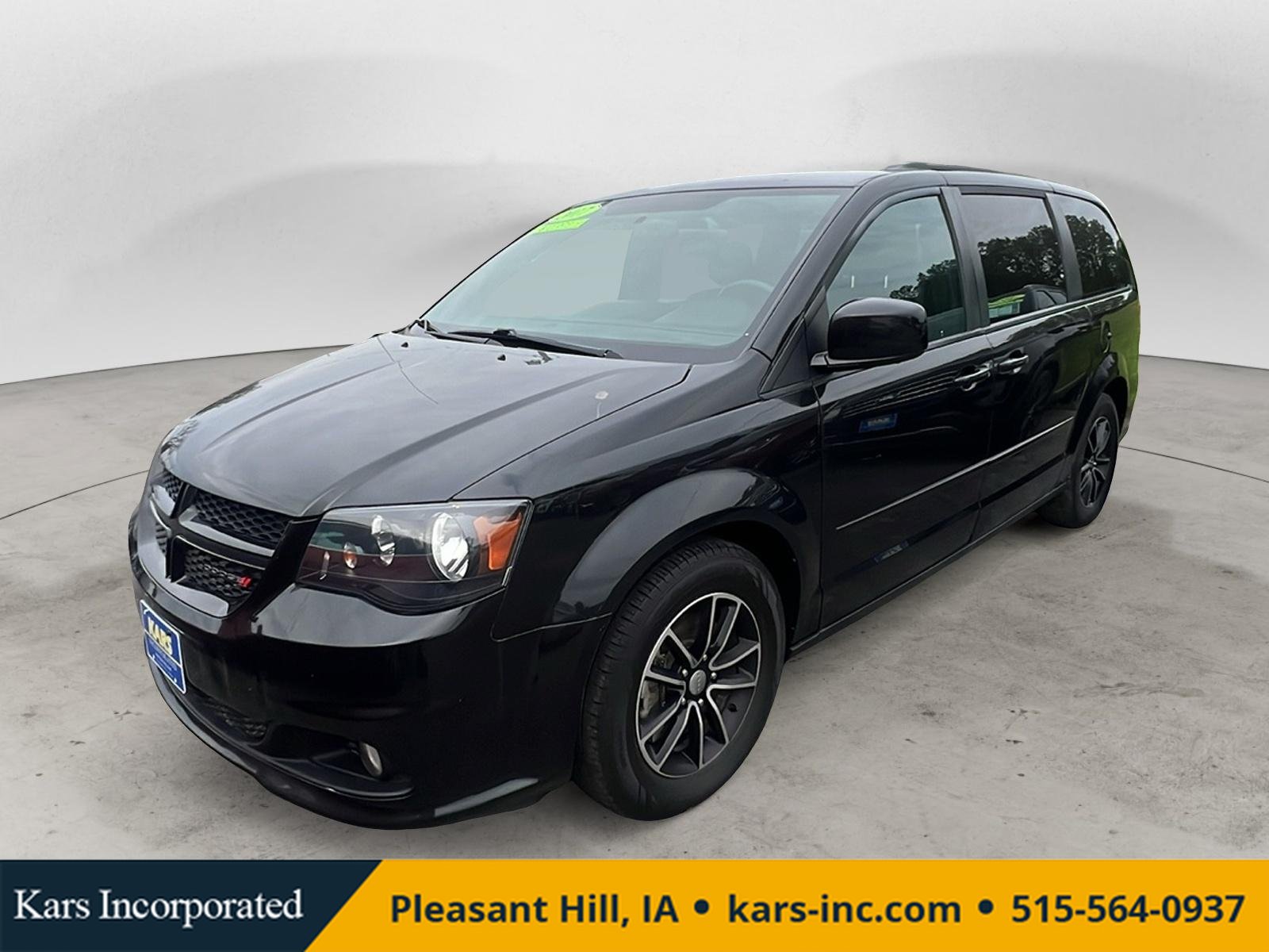 Used 2017 Dodge Grand Caravan GT FWD image 1