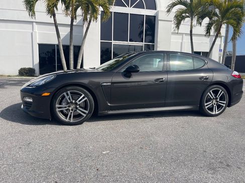 Used 2011 Porsche Panamera image 3