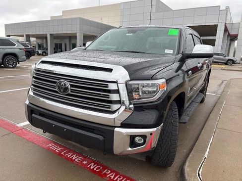 Used 2019 Toyota Tundra Limited w/ Limited Premium Package image 6