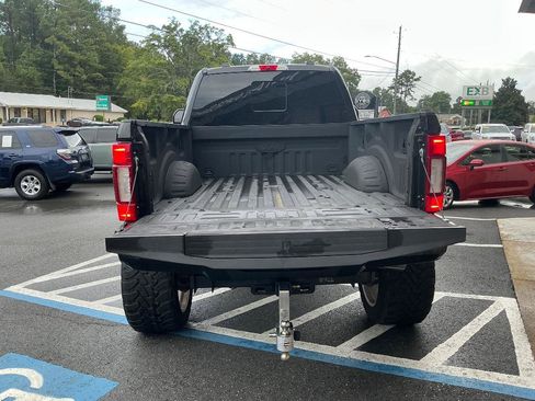 Used 2021 Ford F250 Platinum AWD/4WD image 4