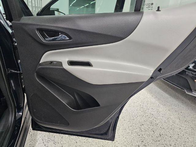 Used 2021 Chevrolet Equinox LS w/ LS Convenience Package FWD image 33