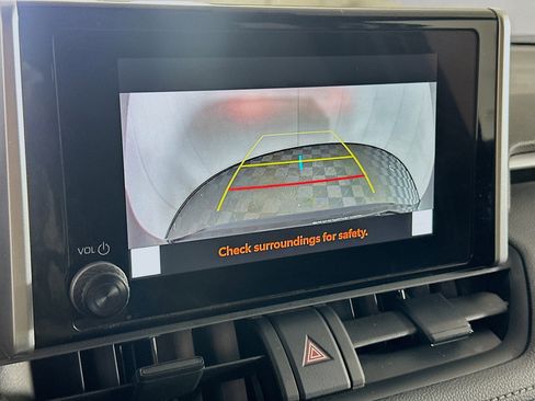 Used 2024 Toyota RAV4 LE image 22