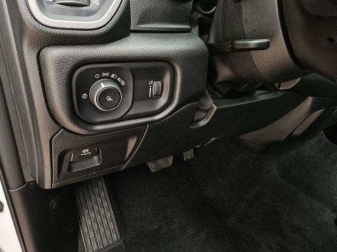 New 2026 RAM 1500 Tradesman AWD/4WD image 14