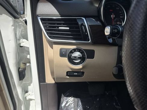 Used 2018 Mercedes-Benz GLE 350 4MATIC image 26